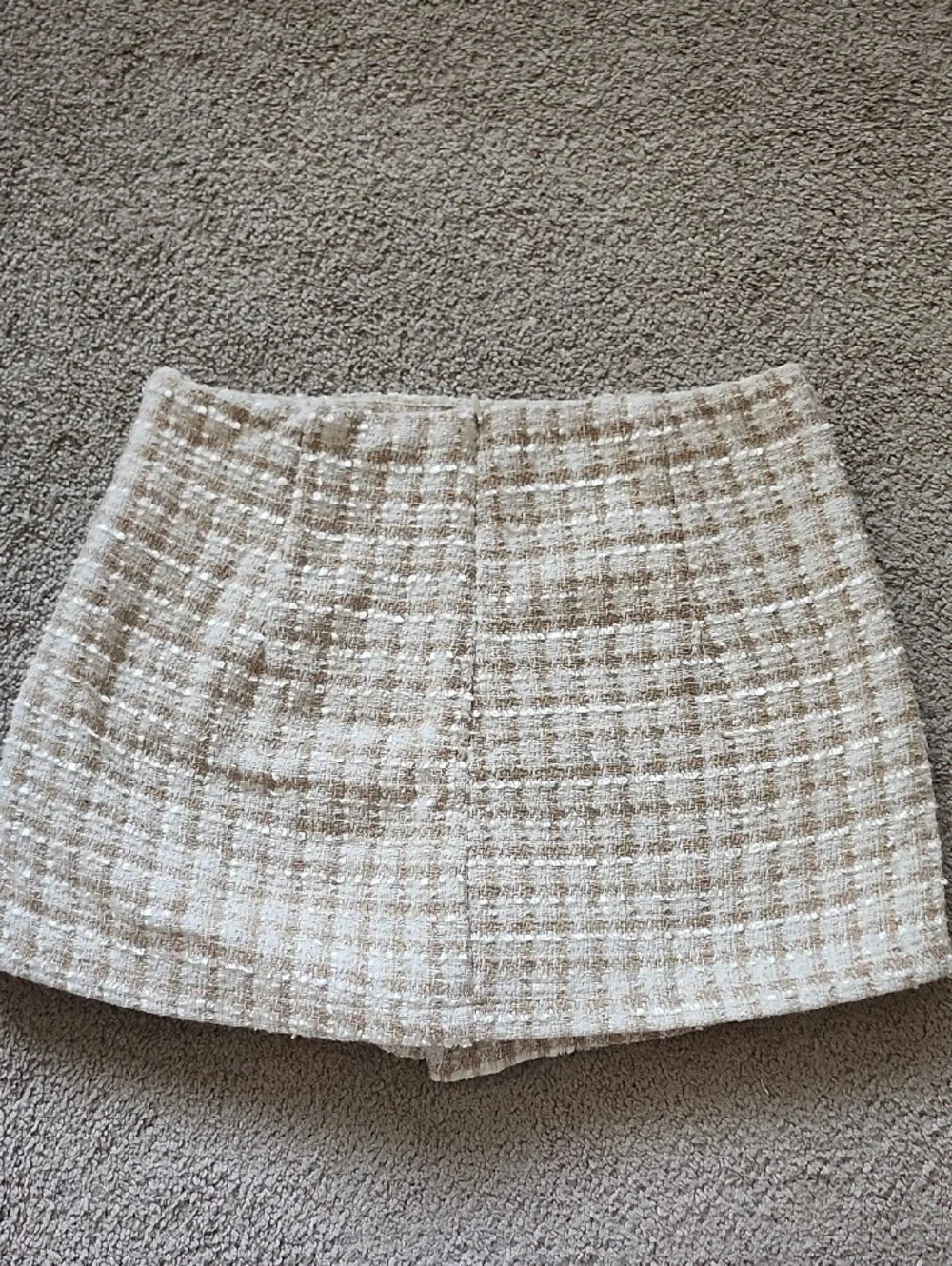SHEIN Cream and Tan Tweed Skort Shorts - Picture 6 of 9